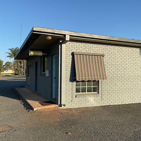 Temora Motel ภายนอก รูปภาพ