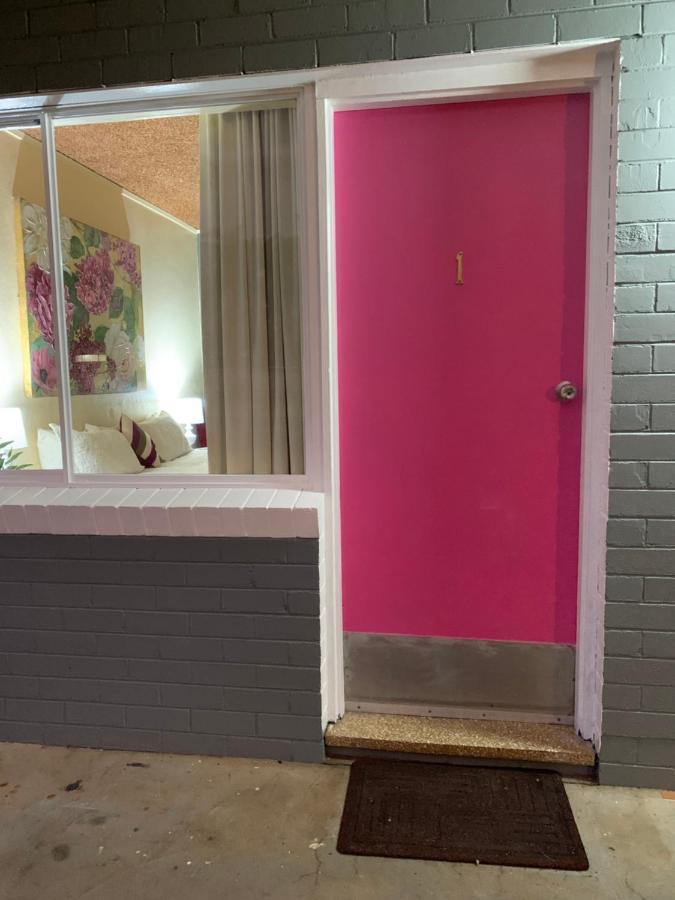 Temora Motel ภายนอก รูปภาพ