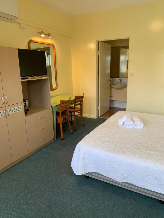 Temora Motel ภายนอก รูปภาพ