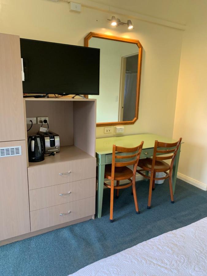 Temora Motel ภายนอก รูปภาพ