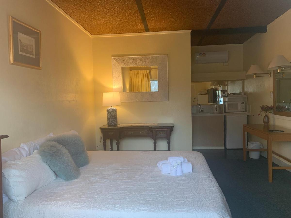 Temora Motel ภายนอก รูปภาพ