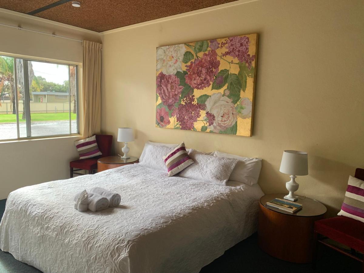 Temora Motel ภายนอก รูปภาพ