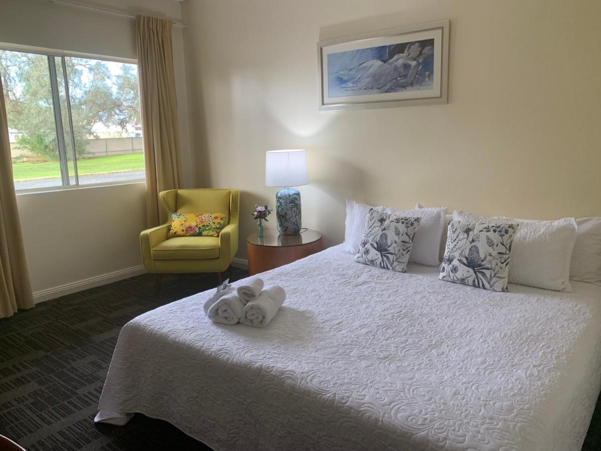 Temora Motel ภายนอก รูปภาพ