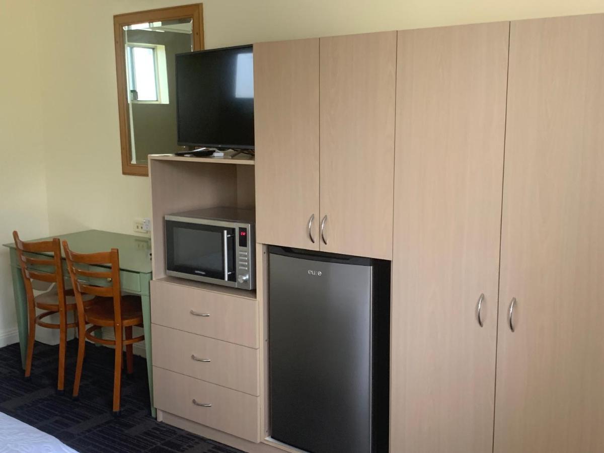 Temora Motel ภายนอก รูปภาพ
